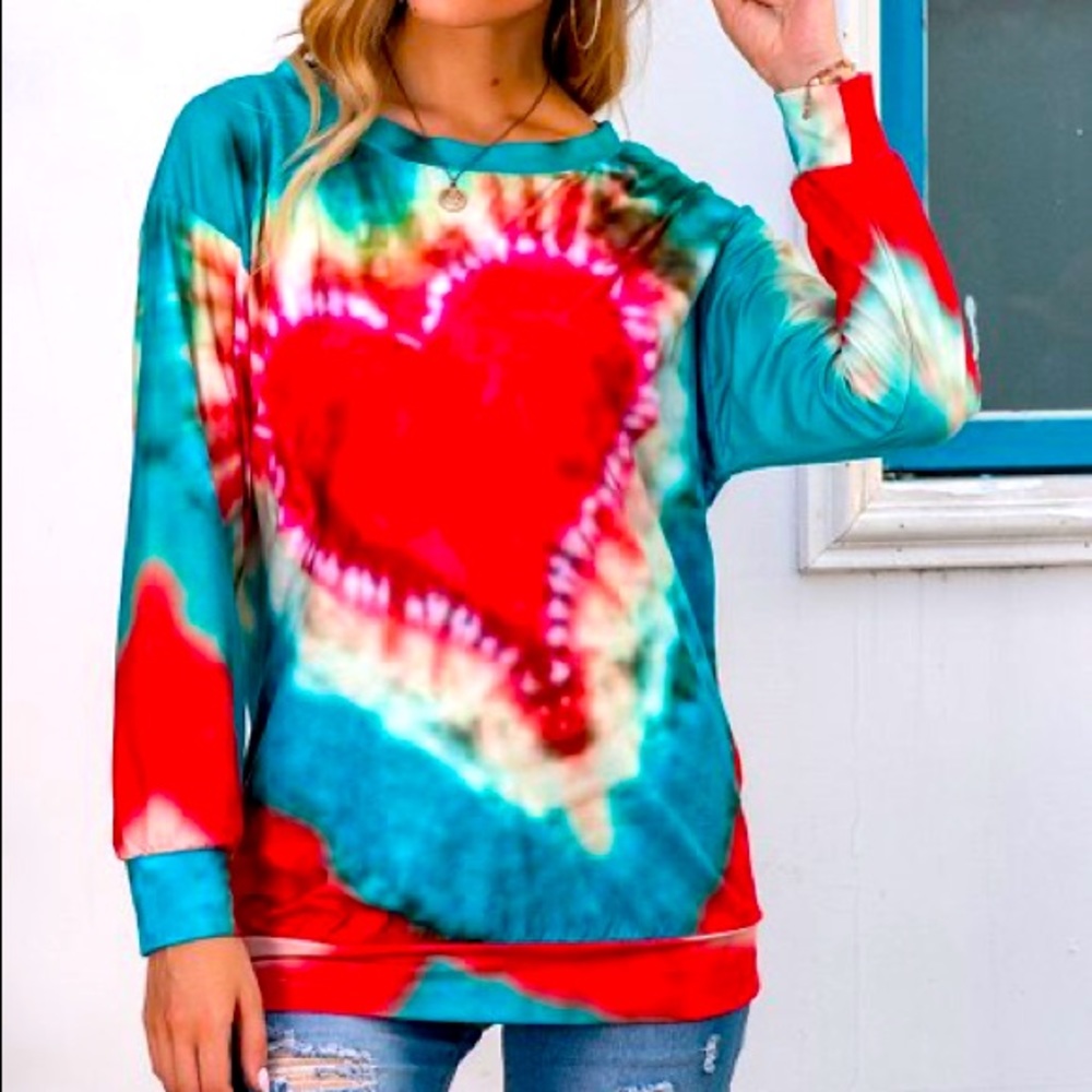 Heart tie dye long sleeve top